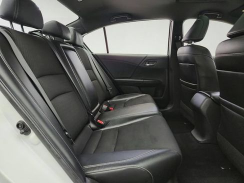 Used 2017 Honda Accord Sport image 26