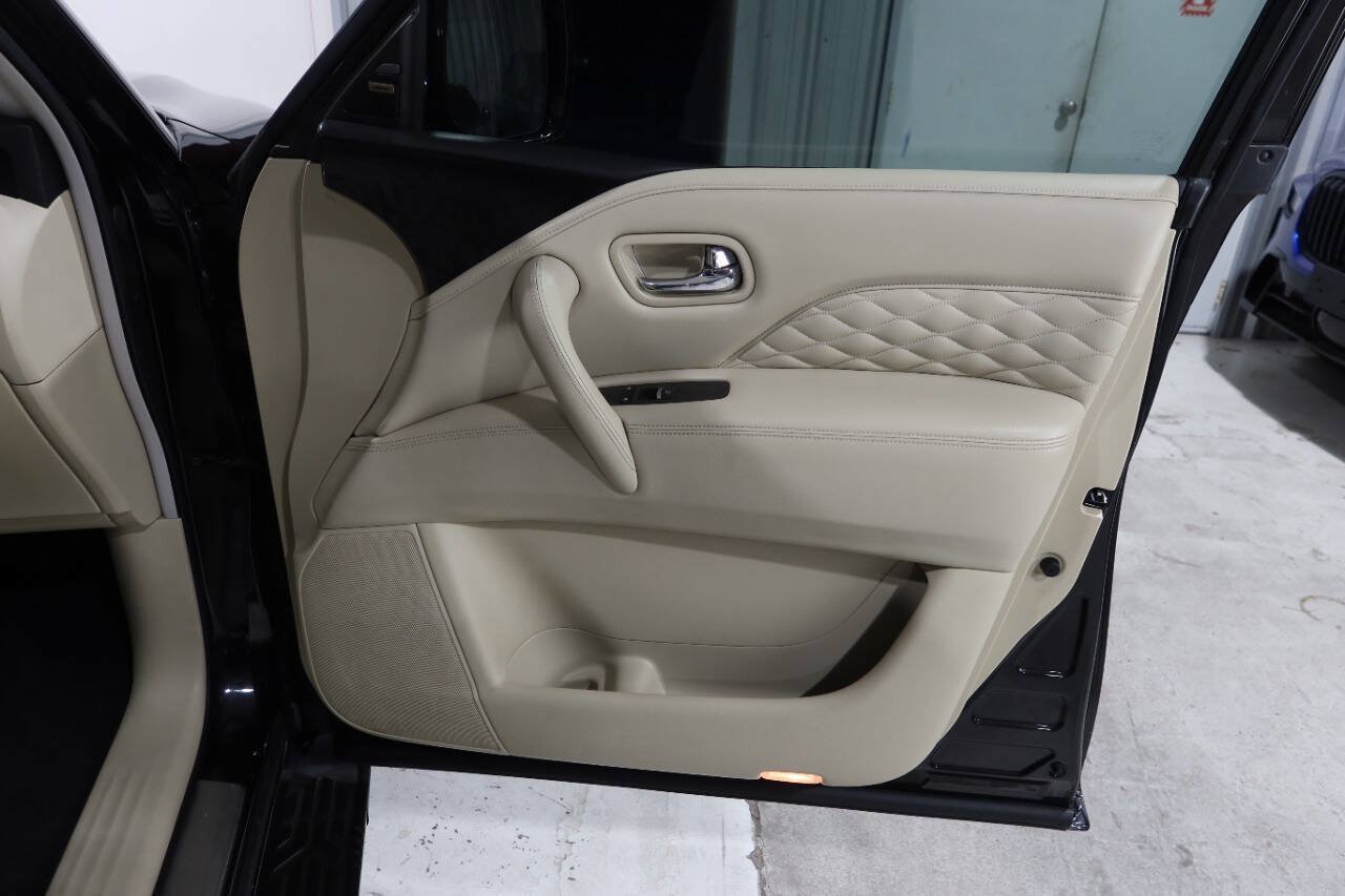 Used 2019 INFINITI QX80 Luxe w/ Proactive Package AWD/4WD image 30
