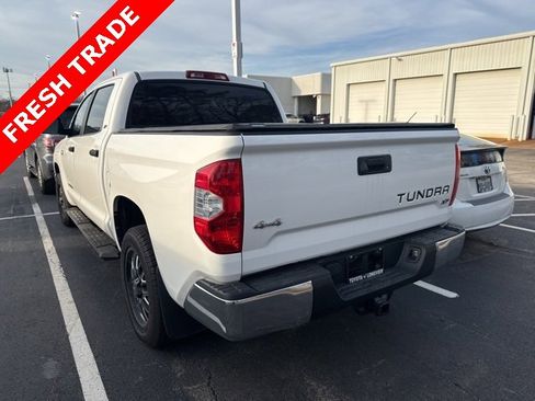 Used 2018 Toyota Tundra SR5 w/ SR5 Upgrade Package image 10