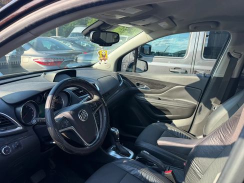 Used 2015 Buick Encore Convenience AWD/4WD image 2