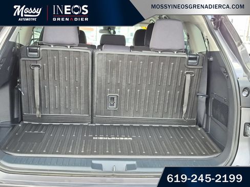 Used 2021 Toyota Highlander L FWD image 22