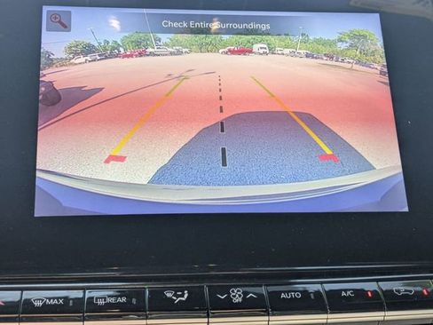 Used 2022 Jeep Wagoneer Series III w/ Rear Seat Video Group 1 AWD/4WD image 22