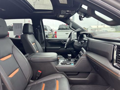 Used 2024 GMC Sierra 1500 AT4 w/ Technology Package image 20