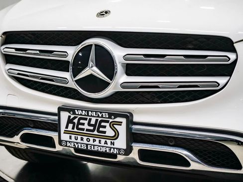 Used 2022 Mercedes-Benz GLC 300 GLC 300 image 8