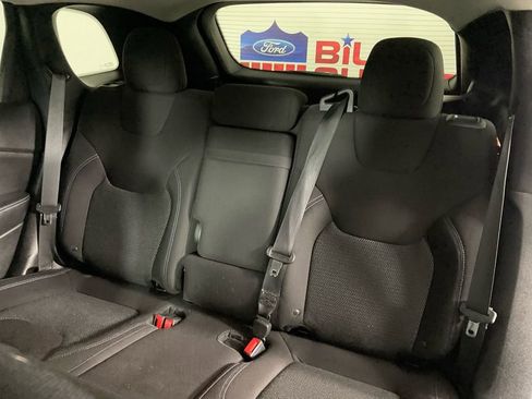 Used 2019 Jeep Cherokee Latitude w/ Popular Appearance Group image 15