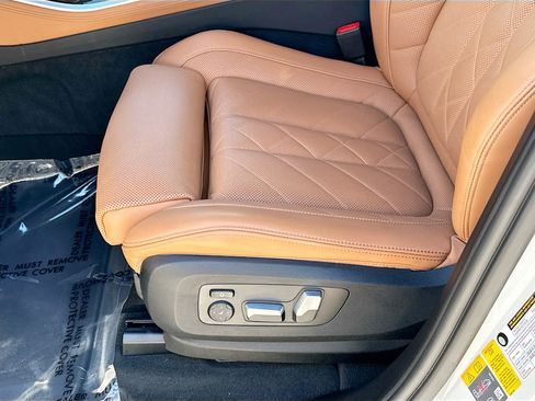 Certified 2023 BMW X5 xDrive45e w/ Parking Assistance Package image 19