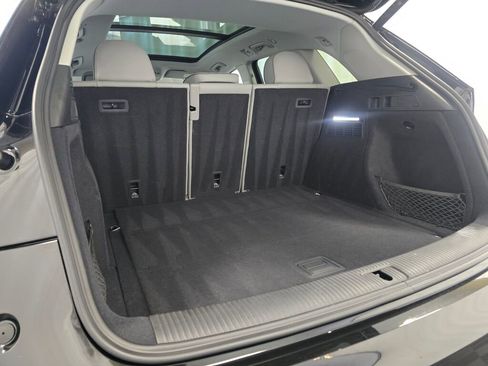 Certified 2025 Audi Q5 2.0T Premium Plus w/ Premium Plus Package image 22