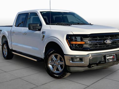 Used 2025 Ford F150 XLT w/ Equipment Group 301A Standard AWD/4WD image 3