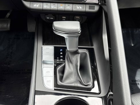 Certified 2021 Hyundai Elantra Limited FWD image 8