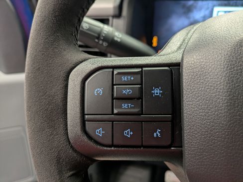 New 2025 Ford F150 XL w/ Equipment Group 103A High image 17