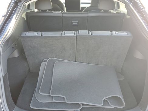 Used 2023 Tesla Model Y Long Range image 7