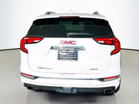 Used 2020 GMC Terrain Denali w/ Denali Premium Package image 6