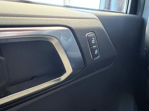 Used 2024 Ford Bronco Black Diamond image 39