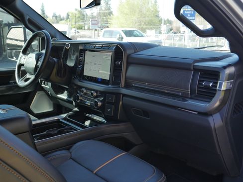 Certified 2023 Ford F350 Platinum image 33