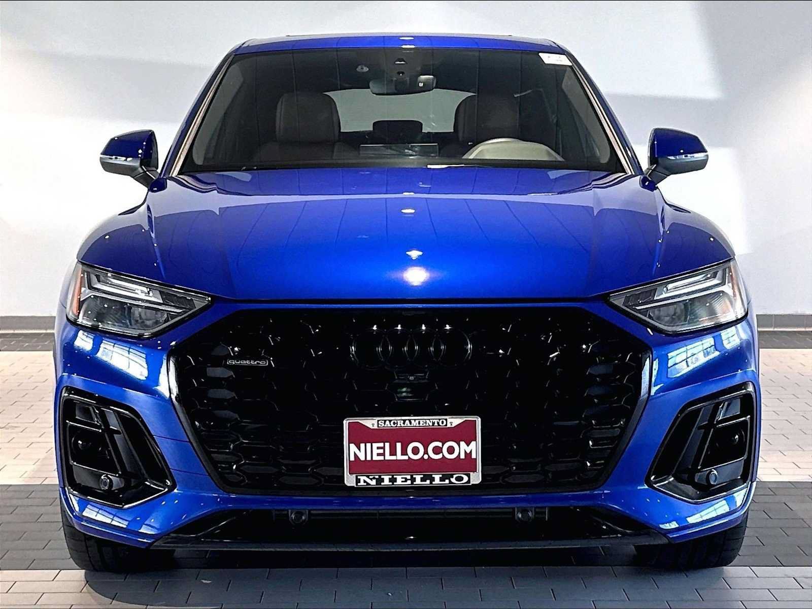 Used 2024 Audi Q5 2.0T Premium Plus w/ Premium Plus Package AWD/4WD image 13