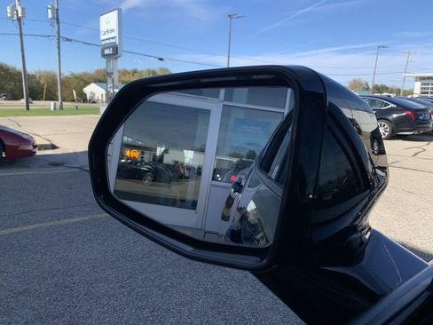 Certified 2023 Chevrolet Blazer LT w/ Midnight/Sport Edition image 7