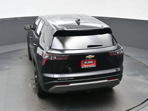 Used 2026 Chevrolet Equinox LT AWD/4WD image 39