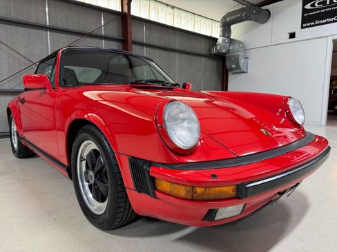 Used 1987 Porsche 911 Carrera RWD image 25