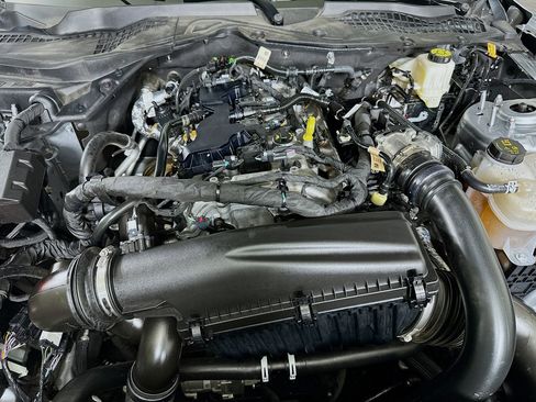 Used 2025 Ford Mustang Premium image 29