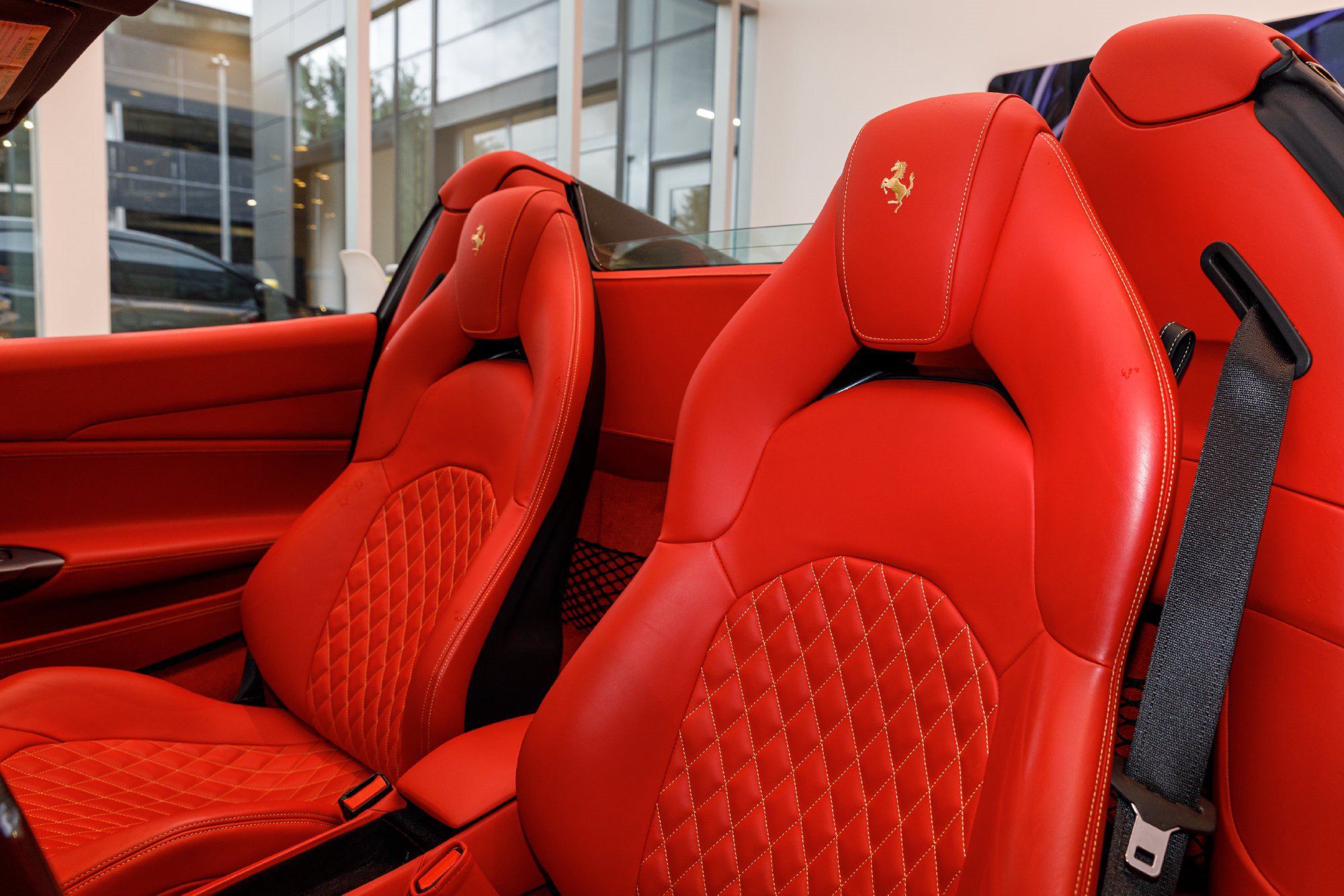 Used 2018 Ferrari 488 Spider RWD image 34