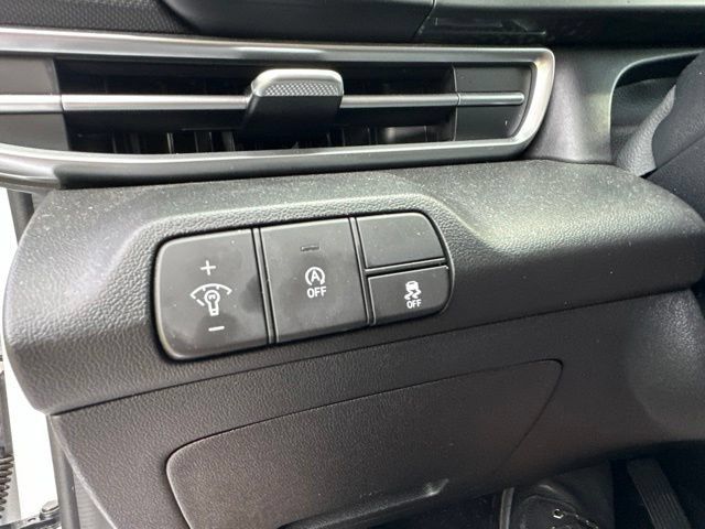 Used 2024 Hyundai Elantra SE FWD image 12