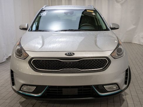 Used 2019 Kia Niro EX image 3