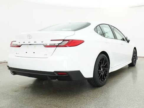 New 2026 Toyota Camry SE FWD image 18