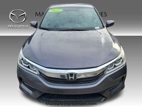 Used 2017 Honda Accord Sport Special Edition image 4