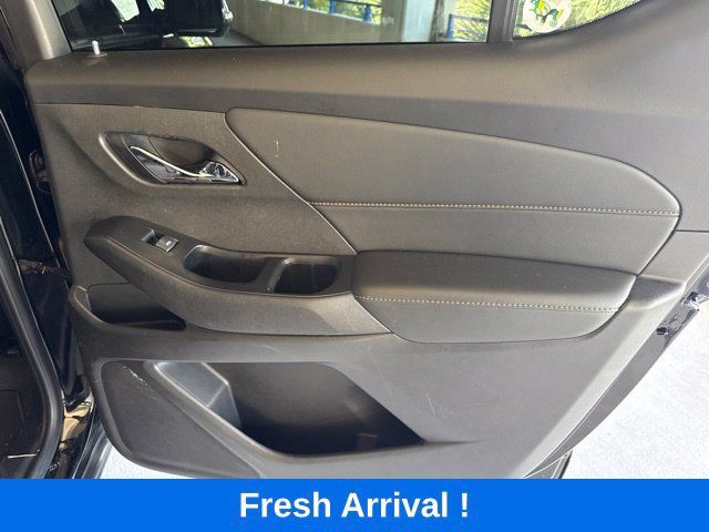 Used 2021 Chevrolet Traverse LT FWD image 15