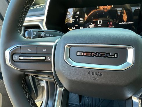 Used 2026 GMC Canyon Denali image 25
