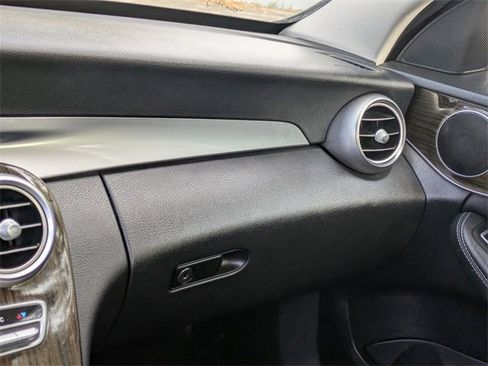 Used 2018 Mercedes-Benz C 300 4MATIC Sedan image 17