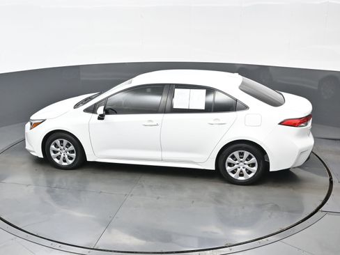Used 2023 Toyota Corolla LE image 35