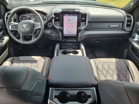 New 2025 RAM 2500 Big Horn AWD/4WD image 9