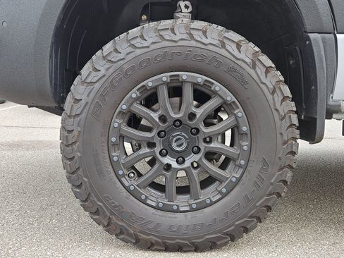 Used 2025 Mercedes-Benz Sprinter 2500 image 9