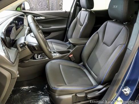 New 2026 Buick Encore GX Sport Touring image 8