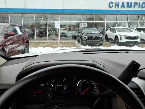 Used 2015 GMC Yukon SLT w/ Open Road Package image 30