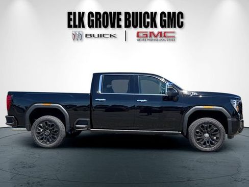 New 2026 GMC Sierra 2500 Denali Ultimate w/ LPO, Black Badging Package AWD/4WD image 3