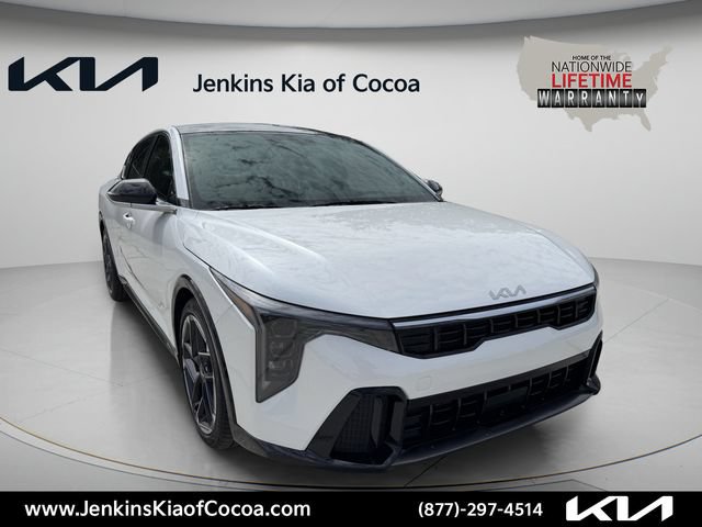 New 2026 Kia K4 GT-Line w/ GT-Line Premium Package FWD image 2
