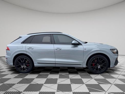 Used 2023 Audi Q8 Prestige w/ Prestige Package image 4
