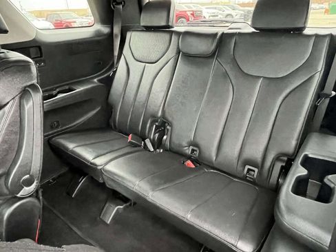 Used 2022 Hyundai Palisade SEL w/ Premium Package image 12