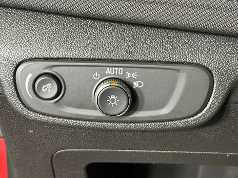 Used 2026 Chevrolet TrailBlazer LS w/ LS Convenience Package FWD image 24