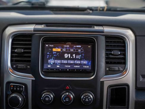 Used 2017 RAM 1500 Classic SLT image 13