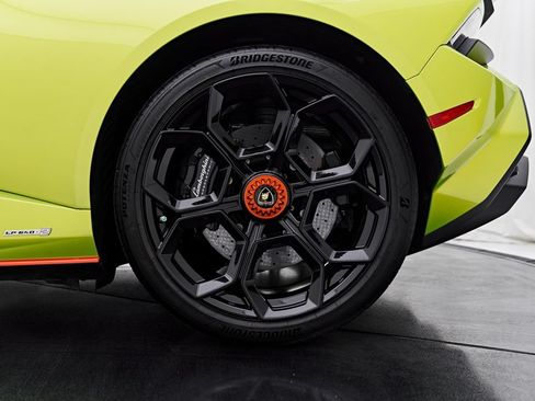 Used 2023 Lamborghini Huracan Tecnica RWD image 36