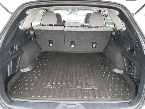 Used 2024 Subaru Outback Premium image 18