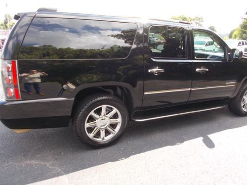 Used 2012 GMC Yukon XL Denali AWD/4WD image 13