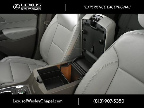 Used 2021 Chevrolet Traverse LT w/ LT Premium Package image 32