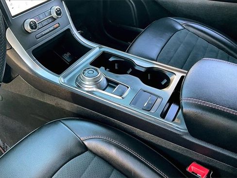 Used 2024 Ford Edge ST-Line image 16