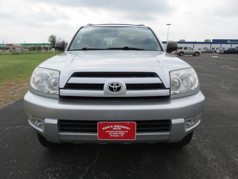Used 2004 Toyota 4Runner SR5 RWD image 7