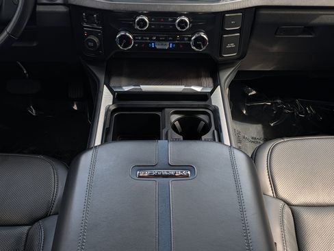 Used 2025 Ford F450 Platinum w/ FX4 Off-Road Package image 21