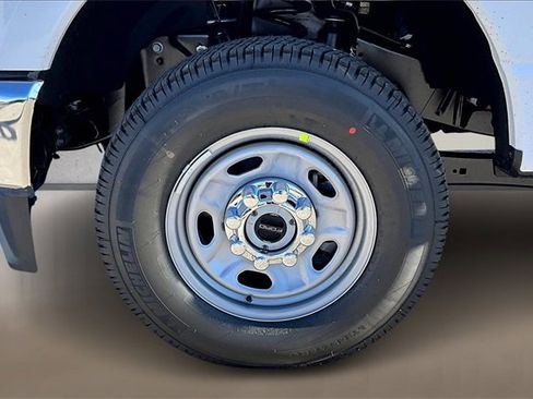 New 2026 Ford F250 XL w/ FX4 Off-Road Package image 11